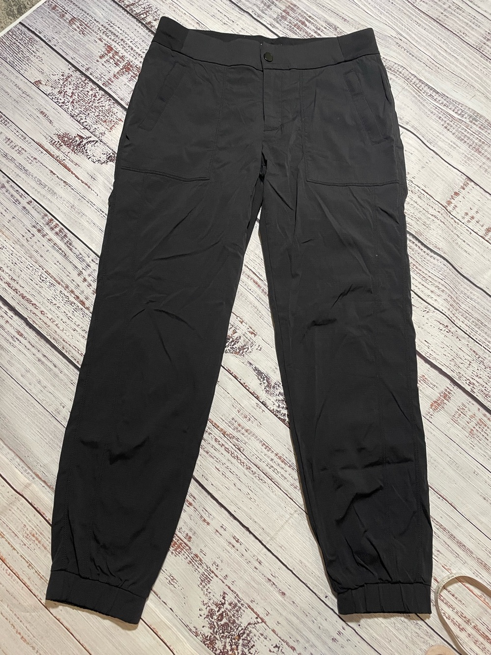 Athleta Black Joggers. Size 6.